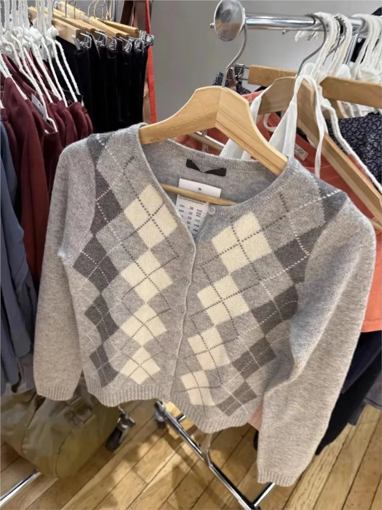 Diamond Jacquard Button Sweater Coat Women Autumn New Slim Cotton O-neck Casual Jumper Tops Sweet Chic Preppy Style Cardigan