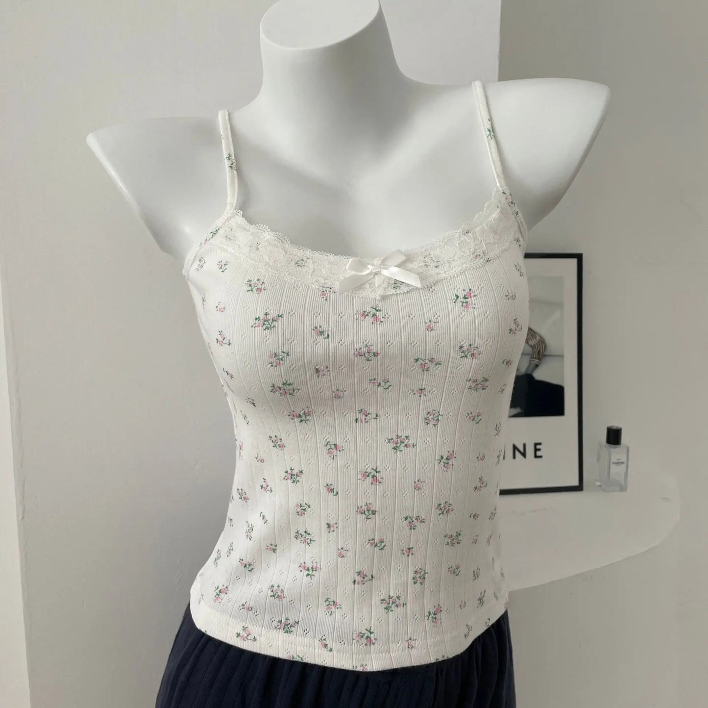 Bow Floral Eyelet Lace Trim Tank Tops Women Summer Simple Cotton Sleeveless Slim Camisole Girls Sweet Cute Preppy Style Vests