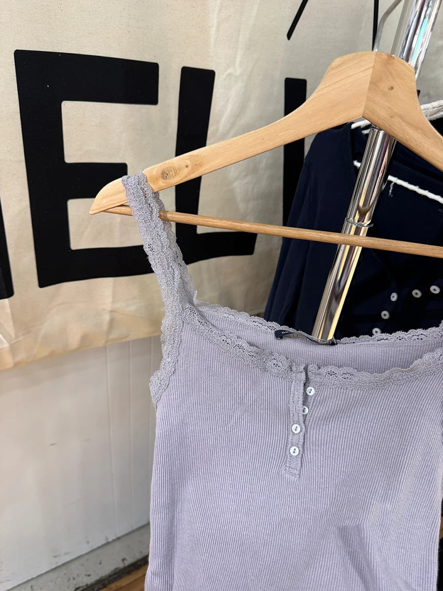 Sweet Purple Lace Trim Ribbed Camis Women New Cotton Buttons Slim Sleeveless Vests Basic Preppy Style Cute Cropped Tank Tops Y2K