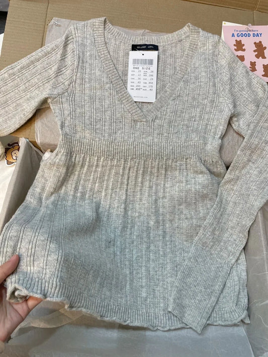Gray V-neck Knitted Slim Long Sleeve Tees Women Autumn Fashion Cotton Soft T-shirt Sweet Cute Preppy Style T Shirt Y2K Top New