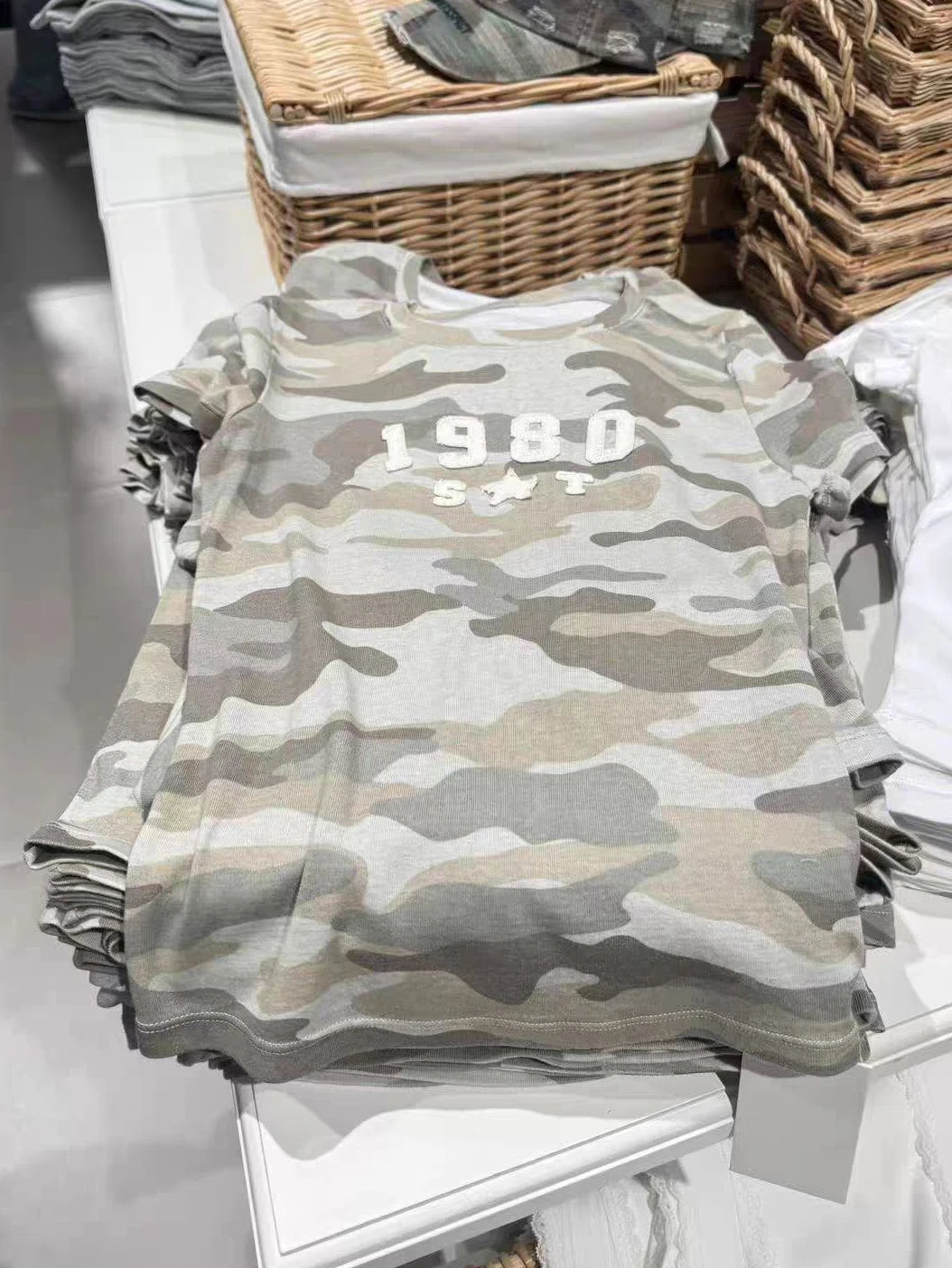 Camouflage Letter Appliques T-shirts Woman Simple O-neck Cotton Short Sleeve Tee Shirts Vintage Streetwear Slim Tshirts Y2k Tops