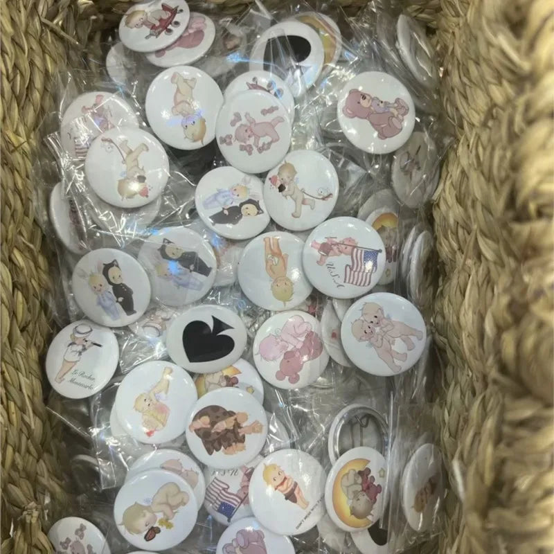 Sweet Cute Cartoon Graphic Brooch 10 Women Classic Dome Cabochon Lapel Pins Brooches Badges Round Medal Brooch Decoration Y2K