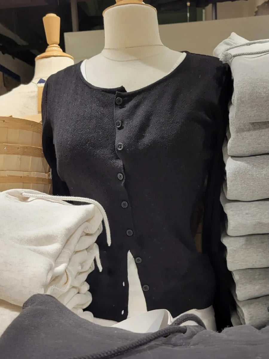 Spring Eyelet Long Sleeve T-shirt Women Simple Slim O-neck Single Breasted Cotton Tee Shirts Cute Sweet Preppy Style Tops