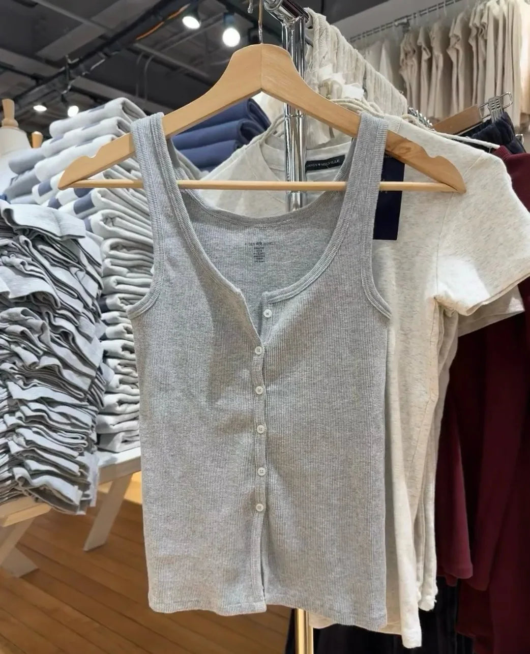 Solid Ribbed Slim Tank Tops Women Streetwear Simple Basic Cotton Buttons Sleeveless Top Female Casual Sweet All-match Y2k Vest