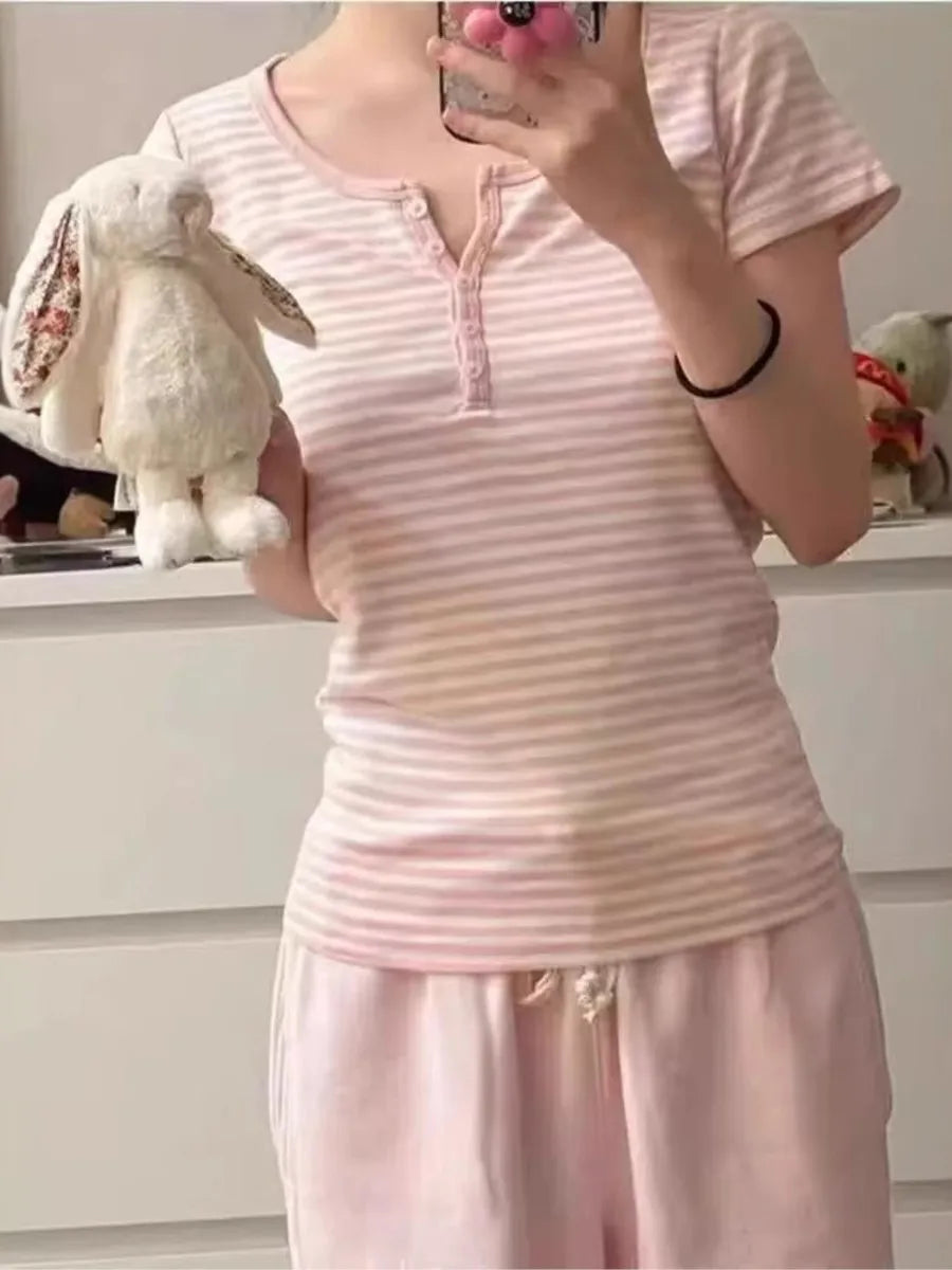 Sweet Little Pink Striped T-shirts Women New Cotton O-neck Casual Slim Buttons Short Sleeve Tees Cute Basic Girls Tshirt Y2K Top