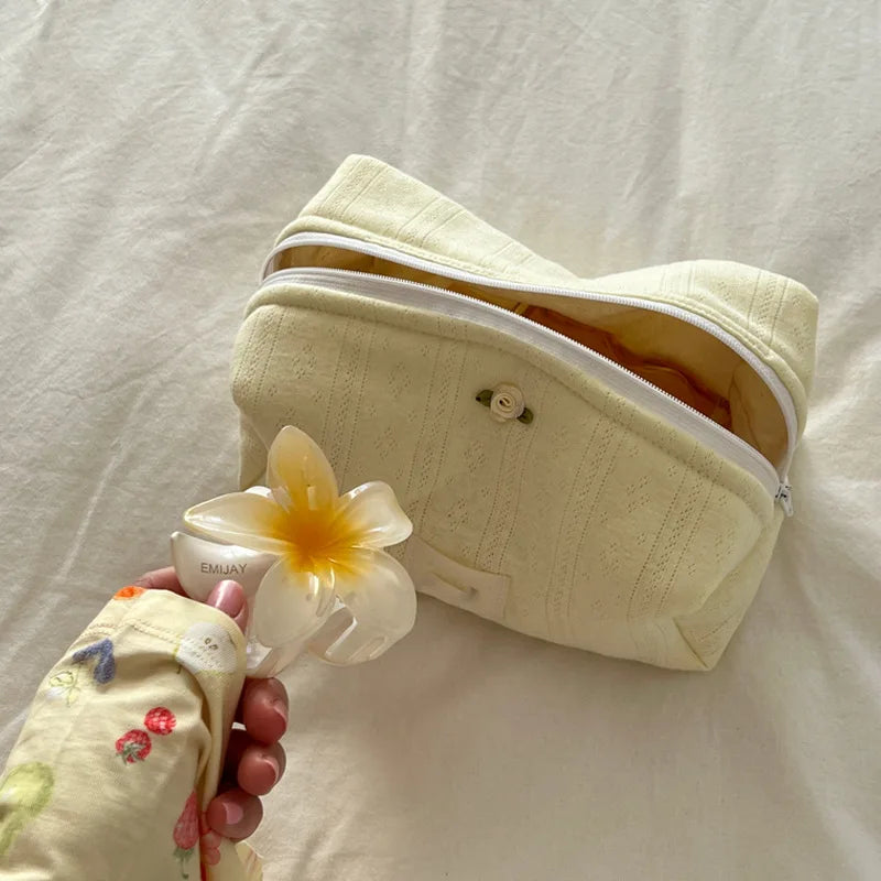 Sweet Little Bear Makeup Bag Women New Simple Zipper Student Pencil Bag Femme Casual Chic Cute High Quality Mini Bags Y2K