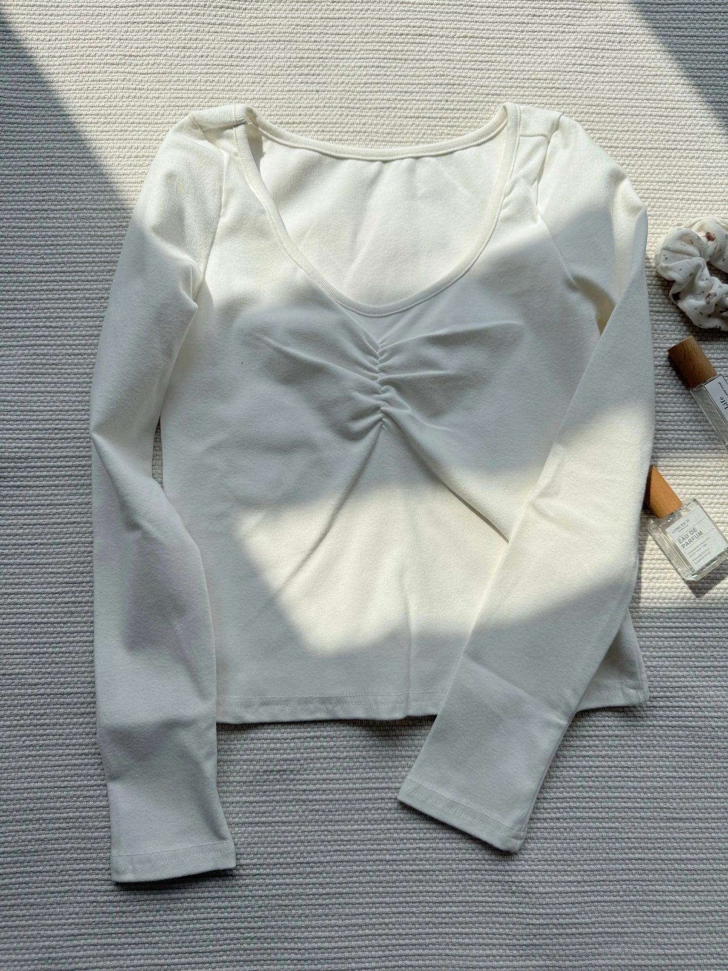 White Sexy Folds Long Sleeve Crop Top Women New Crew Neck Cotton Slim Simple Basic T-shirts Female Sweet Chic Cropped Tees Tops