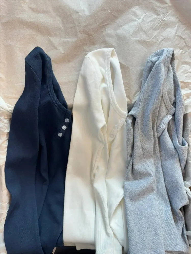 Navy Three Buttons Ribbed Long Sleeve T-shirts Women Soft O-Neck Tshirt Top Female Vintage Cute Preppy Style Y2k Streetwear Tees