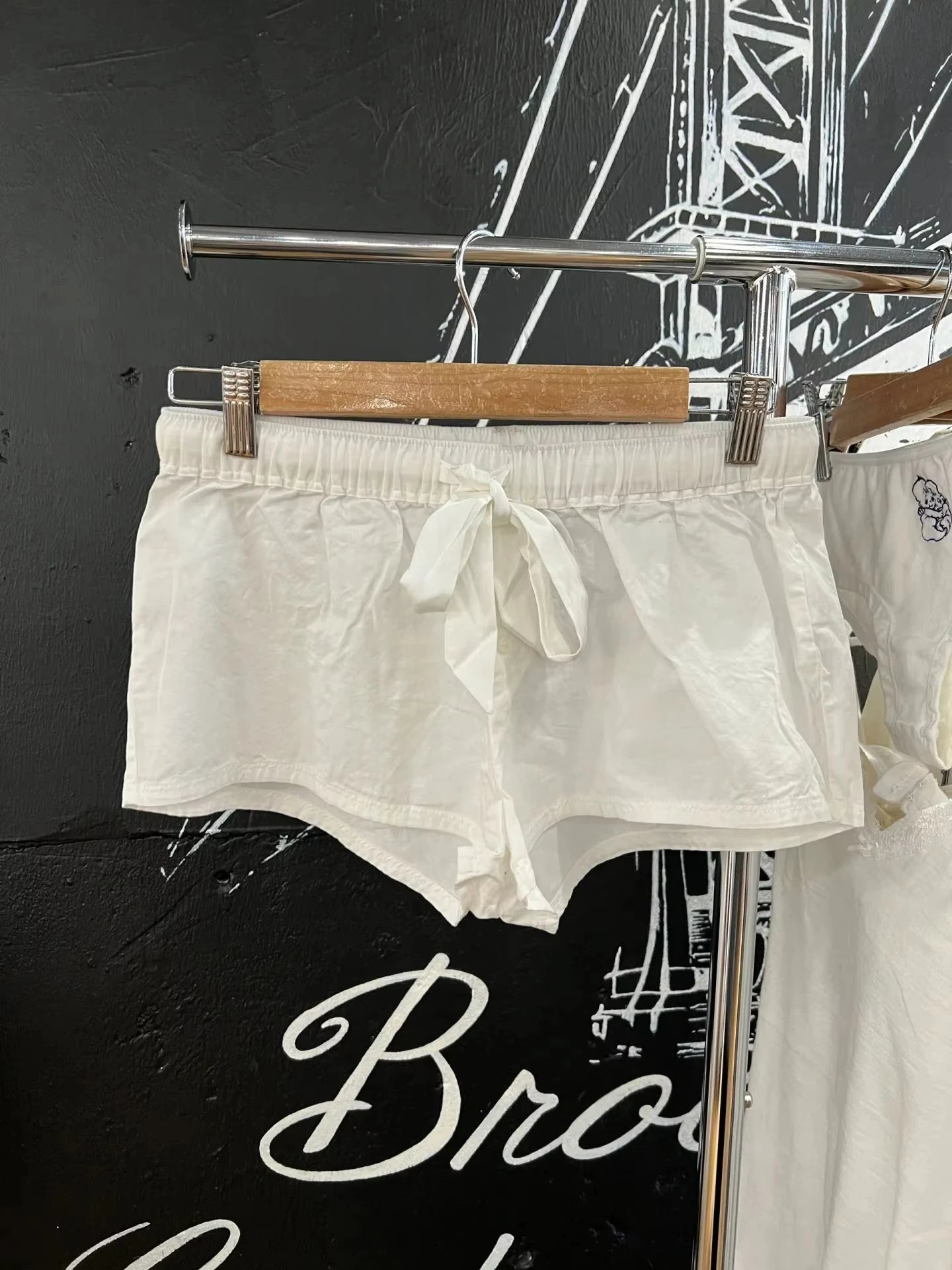 Simple White Straight Shorts Women Casual Drawstring Bow Elastic Waist Button Cotton Sweatshorts Home Underwear Sweet Short Pant