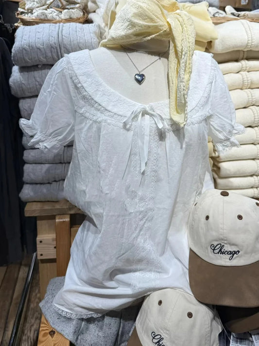 White Lace Buttons Turn-down Collar Blouse Women Cotton Casual Preppy Style Short Sleeve Tees Sweet Cute Preppy Style T-shirts