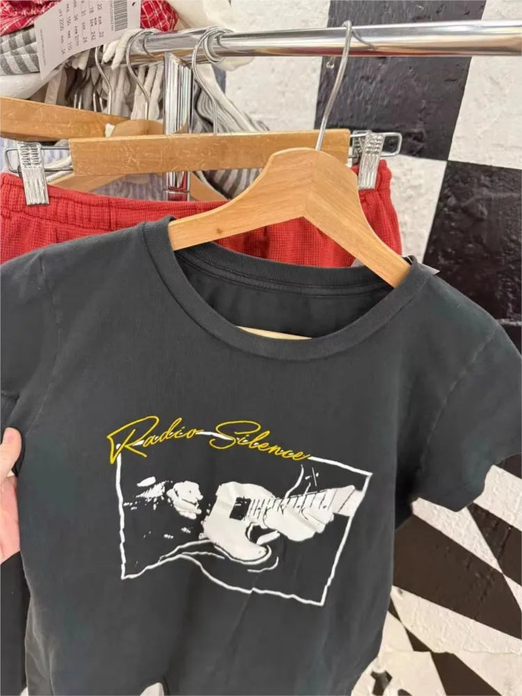 Guitar Print Black T-shirts Women Summer Casual Streetwear O-neck Short Sleeve Tees Female American Vintage Simple T shirt Y2K