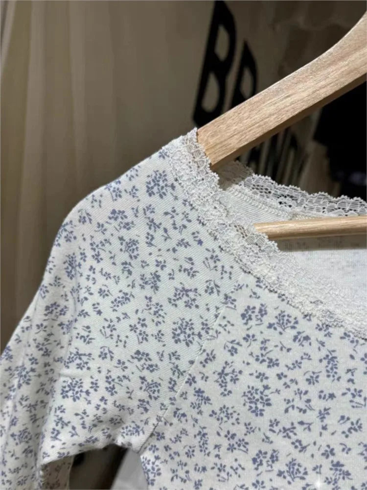 Sweet Floral Lace Trim Long Sleeve T-shirt Women Autumn Sexy Scoop Neck Cotton Slim Tees Vintage Streetwear Chic Tshirt Y2K Tops