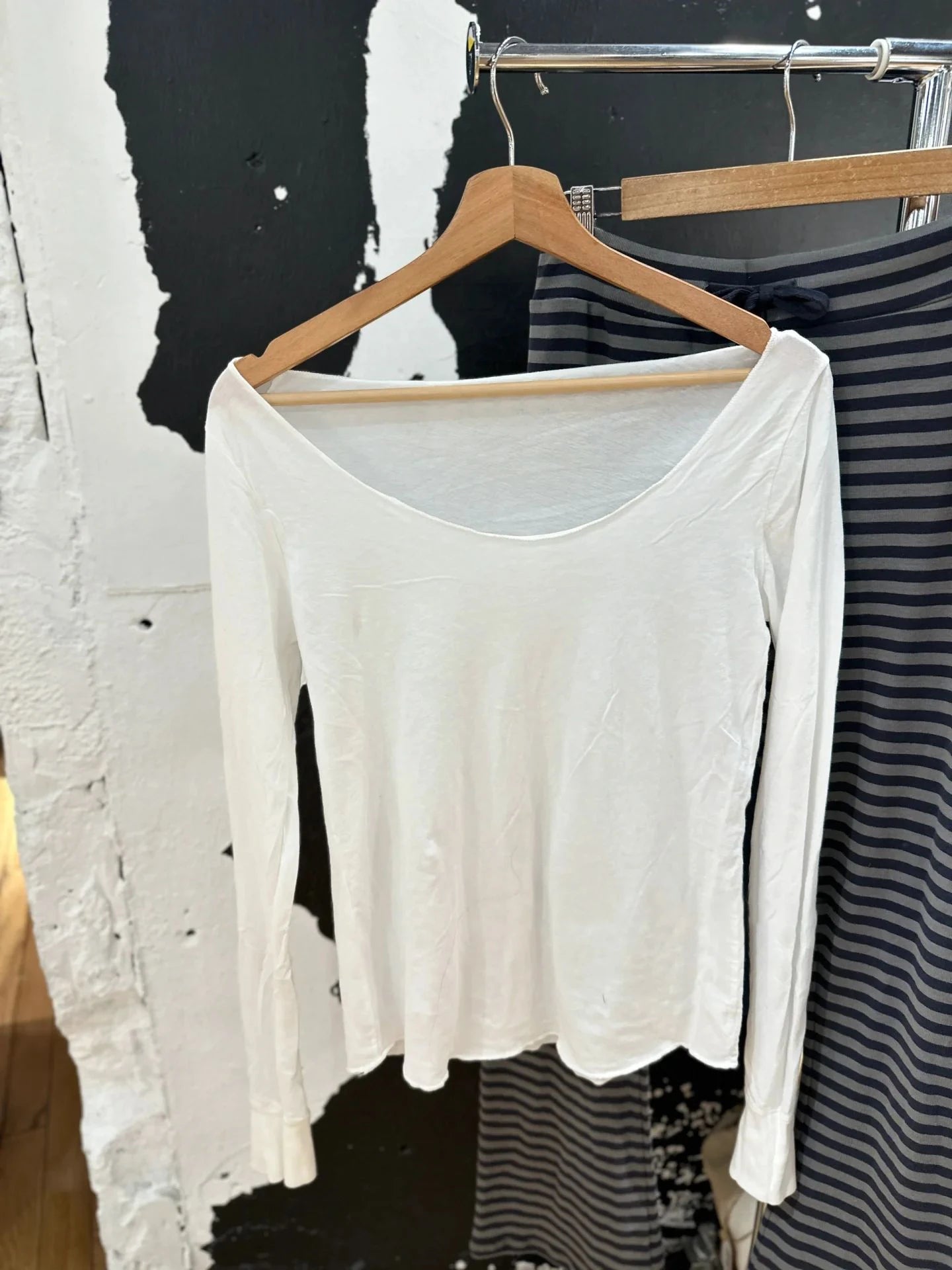 Simple Basic Raw Trim Thin Slim Long Sleeve T-Shirts Women Autumn Sexy Scoop Neck Cotton T Shirt Female Vintage Casual Tees Y2K