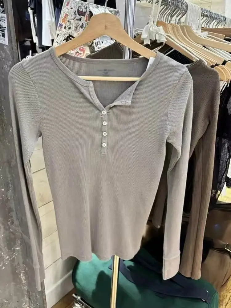 Vintage Solid Buttons Long Sleeve Tee Women Autumn Casual O-Neck Ribbed Cotton Slim Tops Sweet Preppy Style Chic T-shirts Y2K