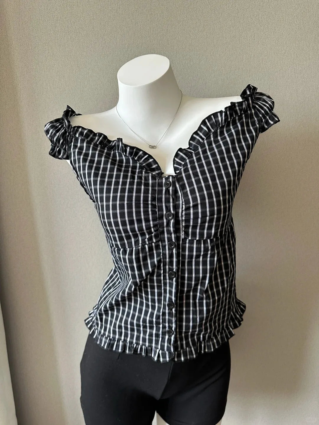 Floral Embroidery Folds Blouse Top Women Summer Single Breasted Ruffle Sleeveless Tank Tops Vest Sweet Cute American Camis New