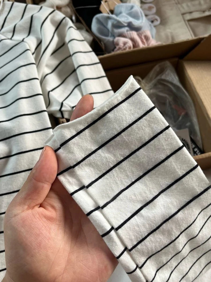 Vintage Black Striped Long Sleeve T-shirt Women Autumn All-match Raw Hem Slash Neck Slim Tees Casual Streetwear Tshirts Y2K Tops