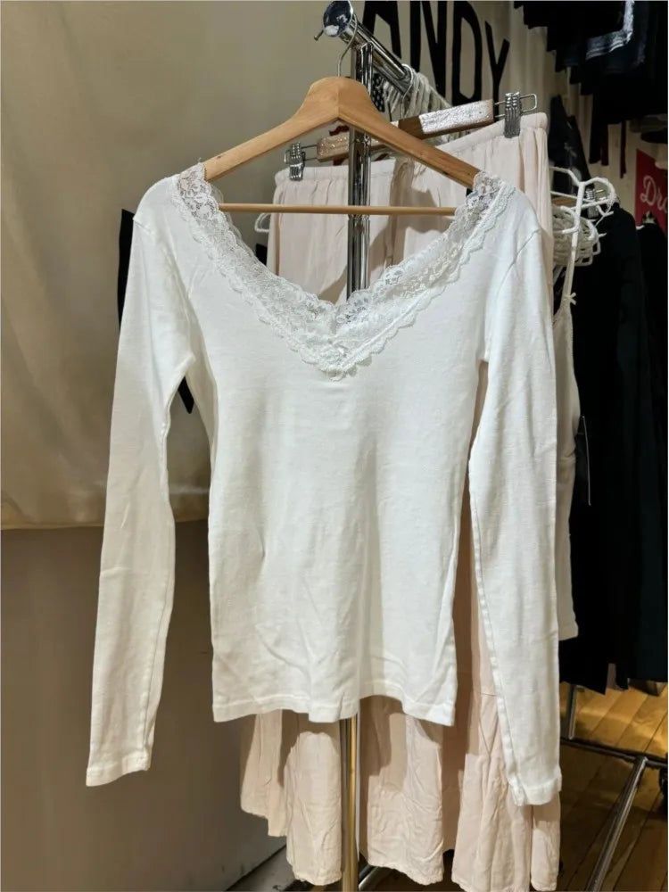 Simple Lace Trim White Long Sleeve T-shirt Women Autumn Sexy V-neck Cotton Slim Tees Casual Vintage Sweet Basic Tshirt Y2K Tops
