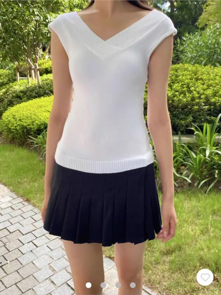 White Knitted V-neck Slim Vest Women Summer Cotton Chic Sweater Sleeveless Tank Tops Female Preppy Style Sweet Crop Top Y2k New