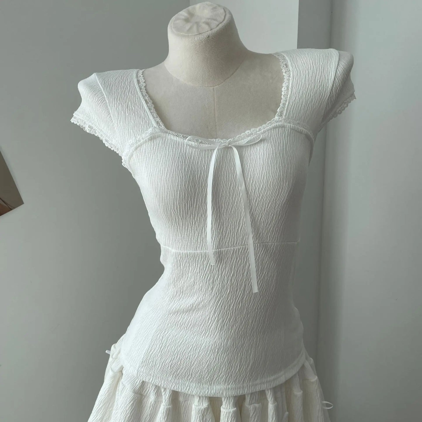 Lace Trim Square Neck T-shirts Women Summer New Casual Slim Bow Folds Texture Short Sleeve Tees Sweet Cute Preppy Style Tops Y2K