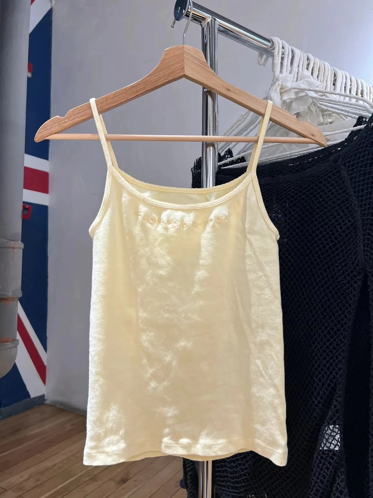 Lace Trim Red Floral Embroidery Crop Top Women White Cotton Slim Sleeveless Camisole Sweet Girls Cute Tank Tops Y2K Clothes New