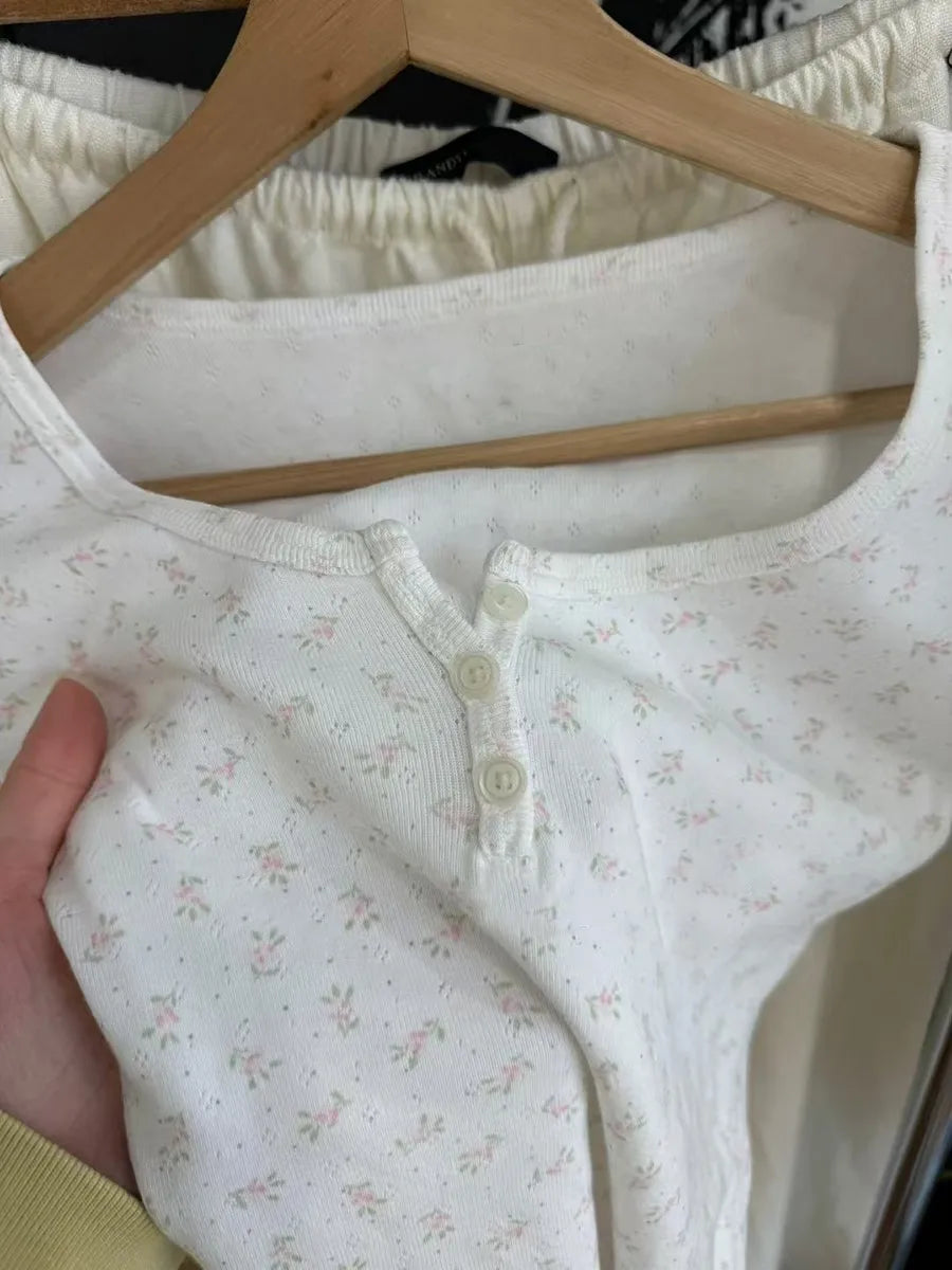 White Eyelet Buttons Slim T-shirts Women New Casual Pink Floral O-neck Short Sleeve Tees Sweet Preppy Style Cute Crop Tops Y2K