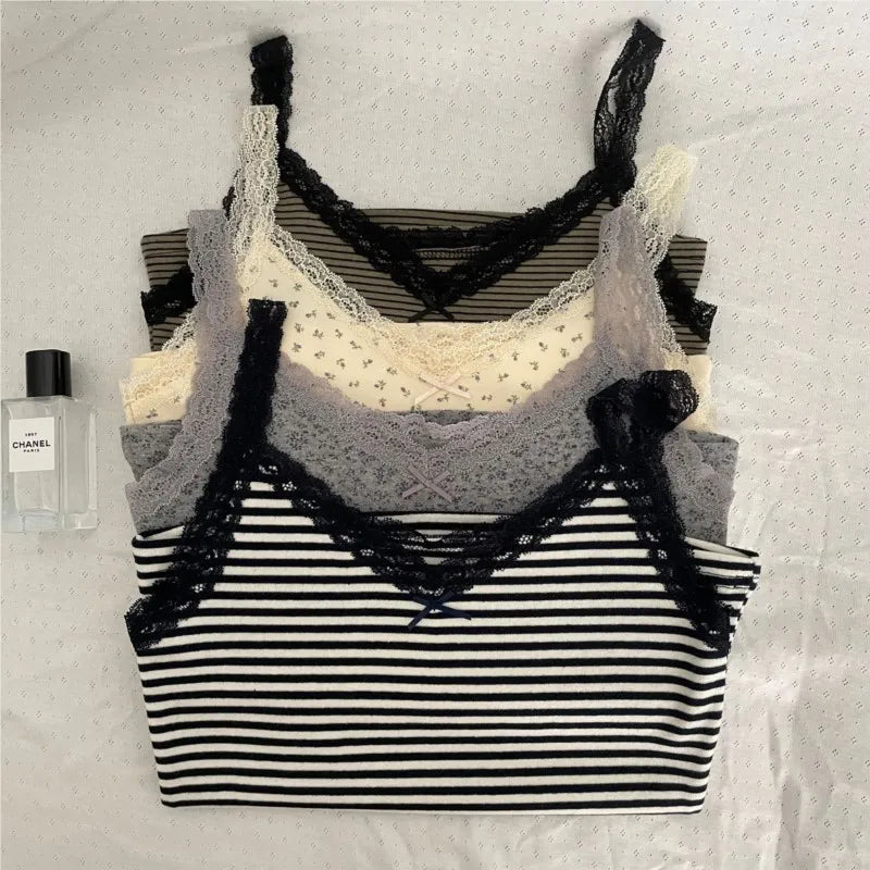 Lace Trim V-neck Slim Tank Tops Women Summer New Streetwear Cotton Casual Sleeveless Vests Sweet Cute Preppy Style Camisole Y2K