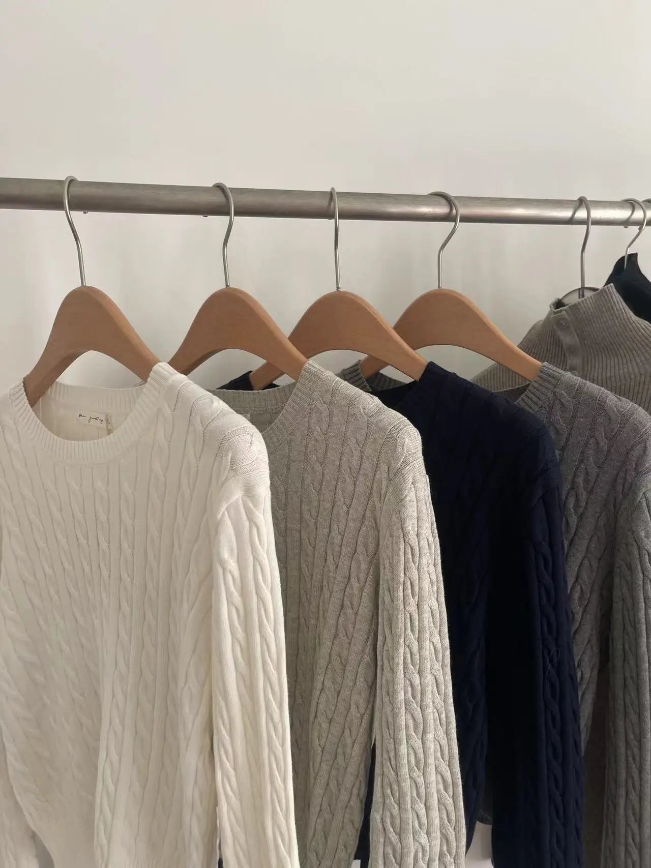 Sweet Solid Twist Knitted Crop Tops Women Autumn Casual Square Neck Slim Long Sleeve Pullover Cute Preppy Style Chic Sweaters