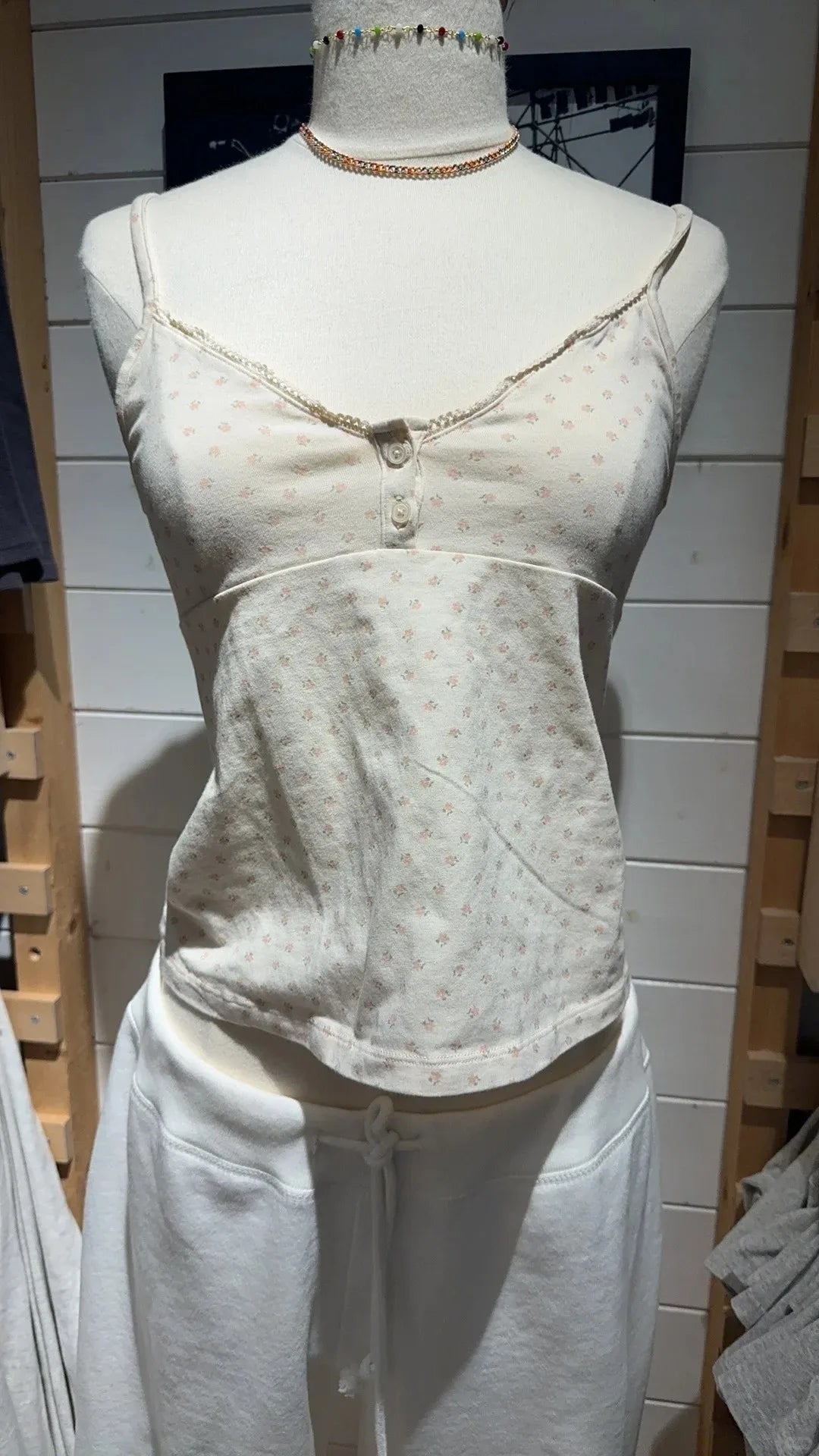 Retro Brown Lace Trim Buttons Tank Tops Women Summer V-neck Cotton Sexy Slim Sleeveless Crop Top Sweet Vintage Chic Y2K Camisole