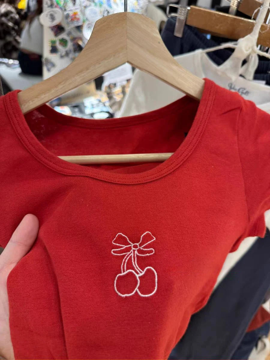 Cherry Embroidery Red T-shirts Women O-Neck Cotton Slim Short Sleeve Tee Tops Summer Casual Sweet Cute Preppy Style Tshirt Y2K