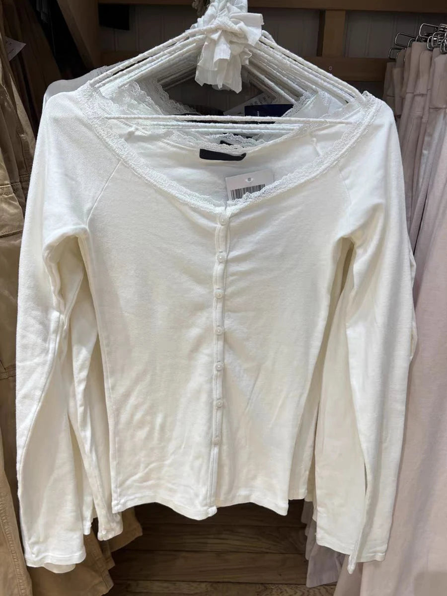 Cute Lace Trim Long Sleeve T-shirt Women Spring Scoop Neck Single Breasted Cotton White Tshirt Sweet Preppy Style Tee Tops Y2k