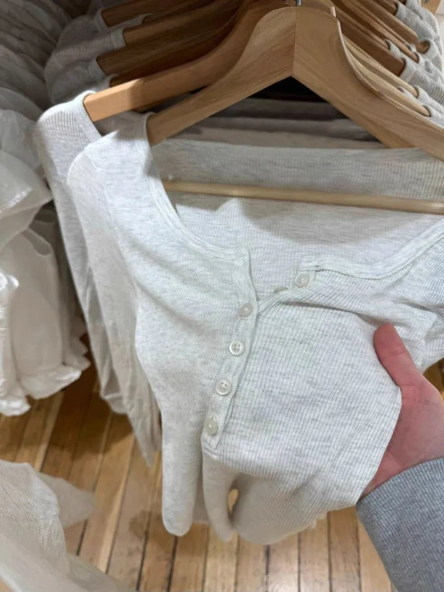 New Buttons Ribbed Slim Long Sleeve T-shirts Women Autumn O-Neck Cotton Tshirts Tops Female Simple Basic Tees Shirt Y2K Clothes