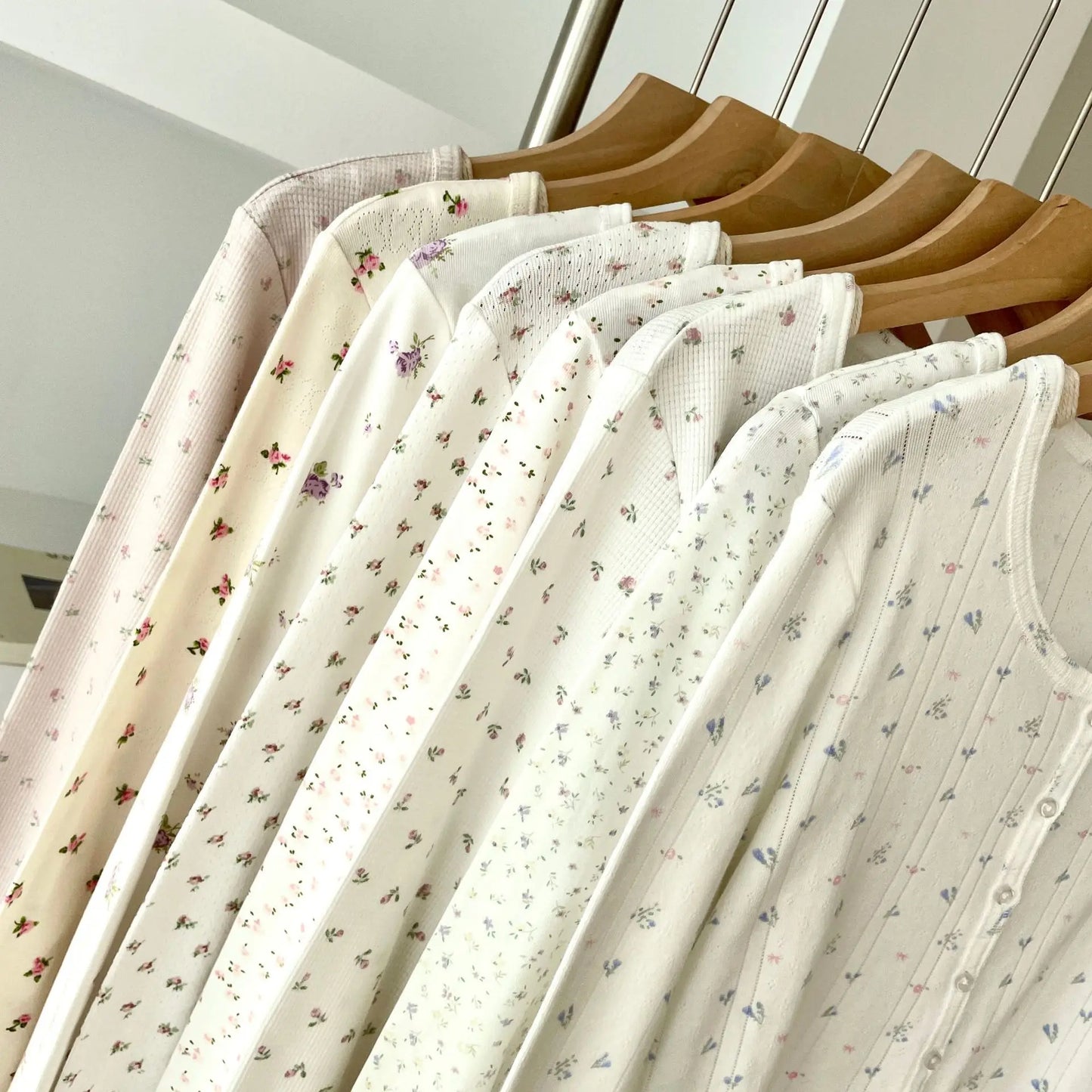 Floral Print Long Sleeve Cardigan Tees Women Casual Simple Basic Cotton Eyelet Slim Button T-shirts Vintage Sweet Chic Tshirts