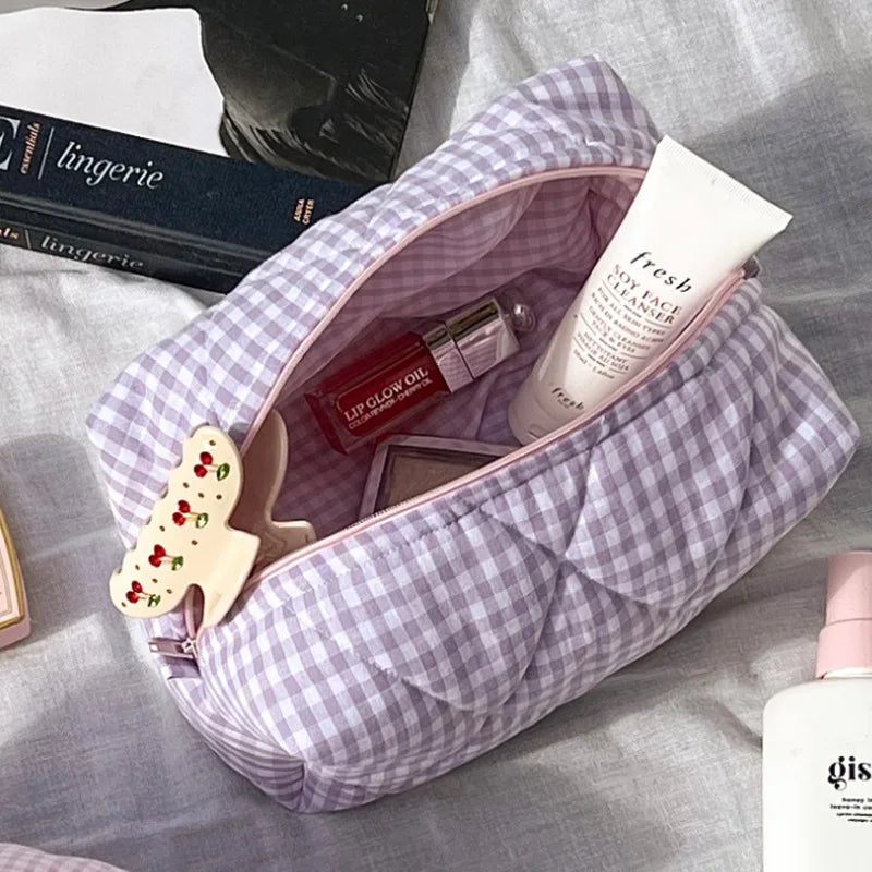Sweet Little Bear Makeup Bag Women New Simple Zipper Student Pencil Bag Femme Casual Chic Cute High Quality Mini Bags Y2K