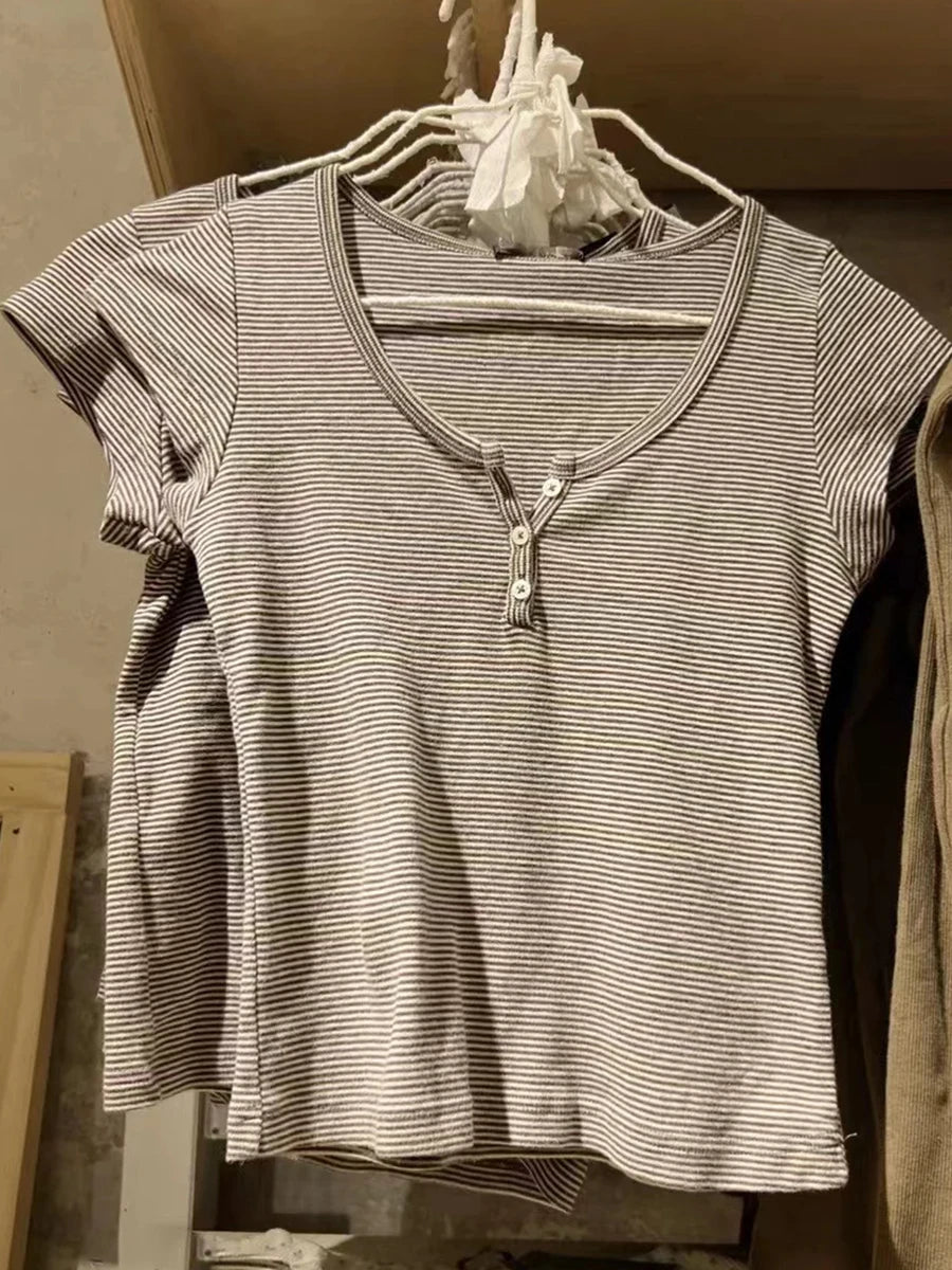 Sweet Little Pink Striped T-shirts Women New Cotton O-neck Casual Slim Buttons Short Sleeve Tees Cute Basic Girls Tshirt Y2K Top