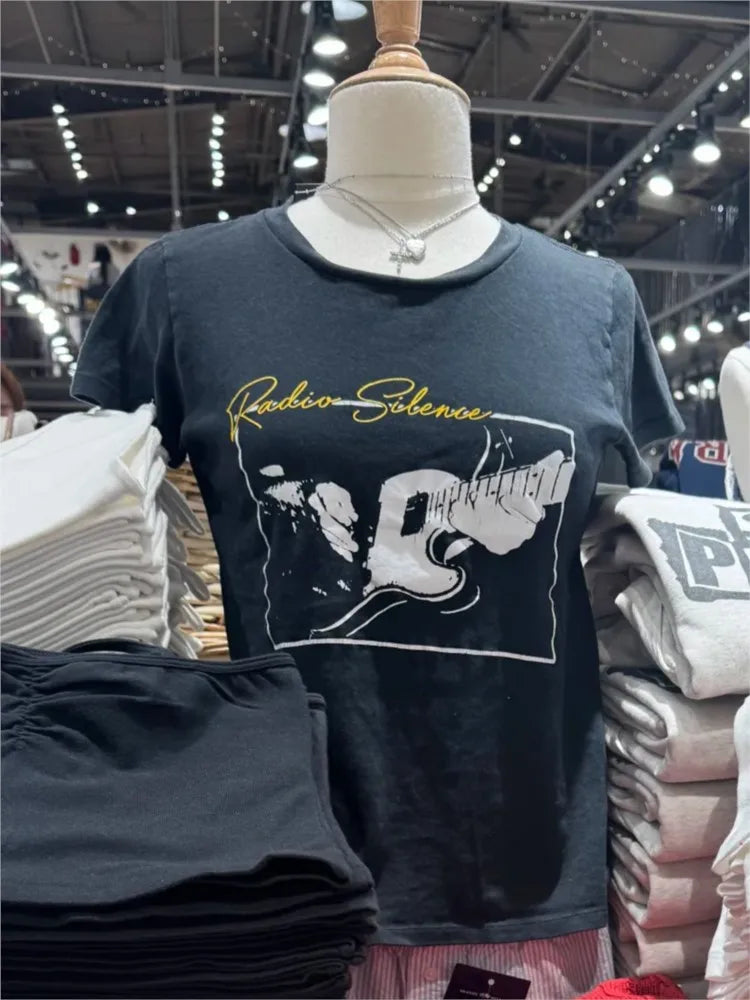 Guitar Print Black T-shirts Women Summer Casual Streetwear O-neck Short Sleeve Tees Female American Vintage Simple T shirt Y2K