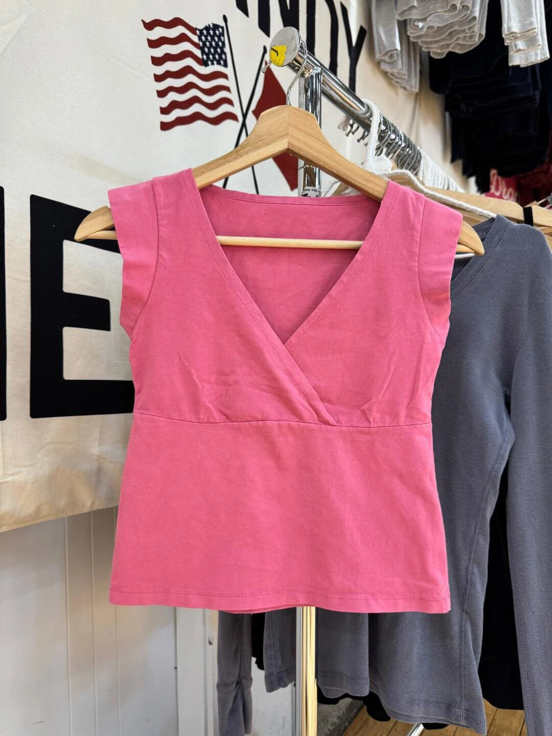 Rose Red Slim Crop Top Woman Streetwear Cute V-neck Short Sleeve Cotton Cropped T-shirt Casual Simple Sweet All-match Tee Tops