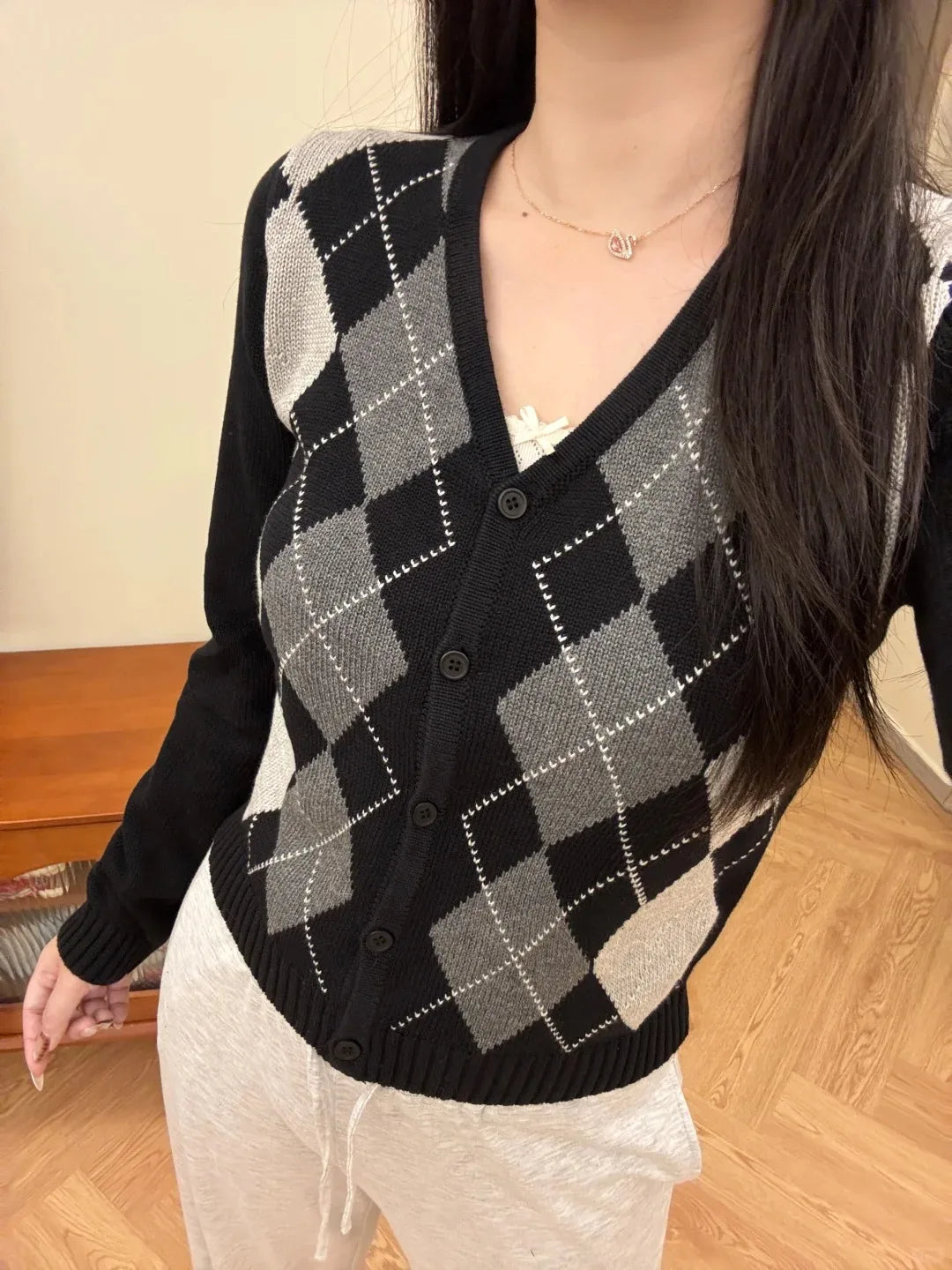 Vintage Plaid Knitted V-neck Cardigan Women New Cotton Slim Gray Streetwear Patchwork Sweater Coat Harajuku Chic Y2K Jumper Tops