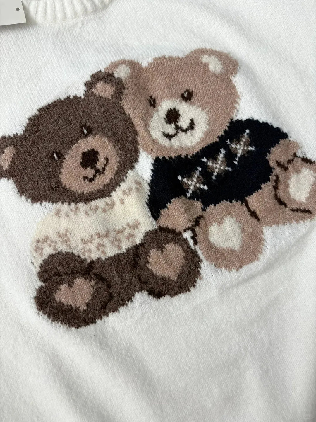 Bear Jacquard Graphic Knitted Sweater Women Autumn Y2K O-Neck White Long Sleeve Pullover Tops Preppy Style Loose Cute Jumper New