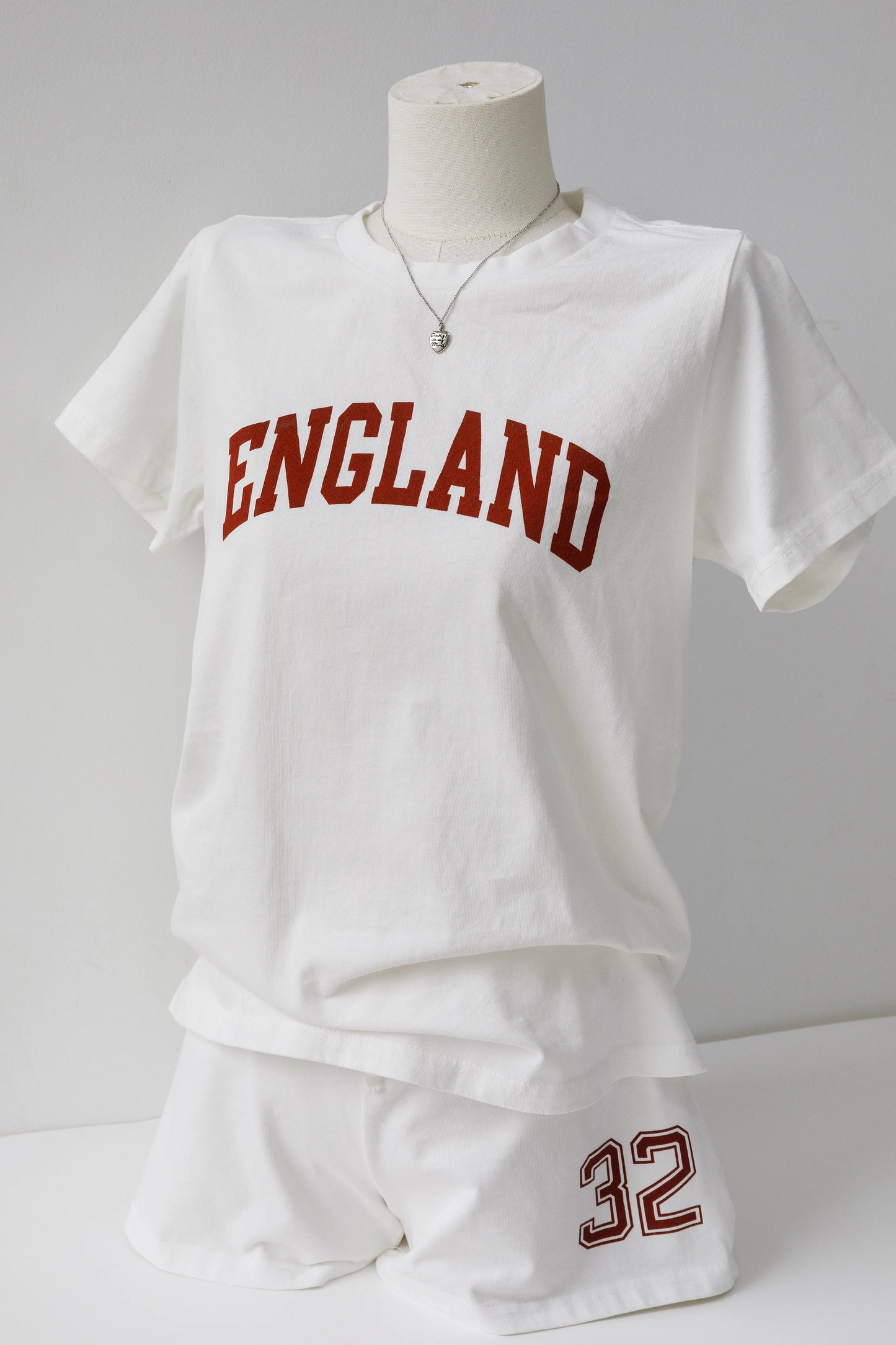 Letter Print T-shirt+NO.32 Short Pants Women New Cotton O-neck Slim Tee Elastic Waist Straight Short Pant Sweet Simple Sets Suit