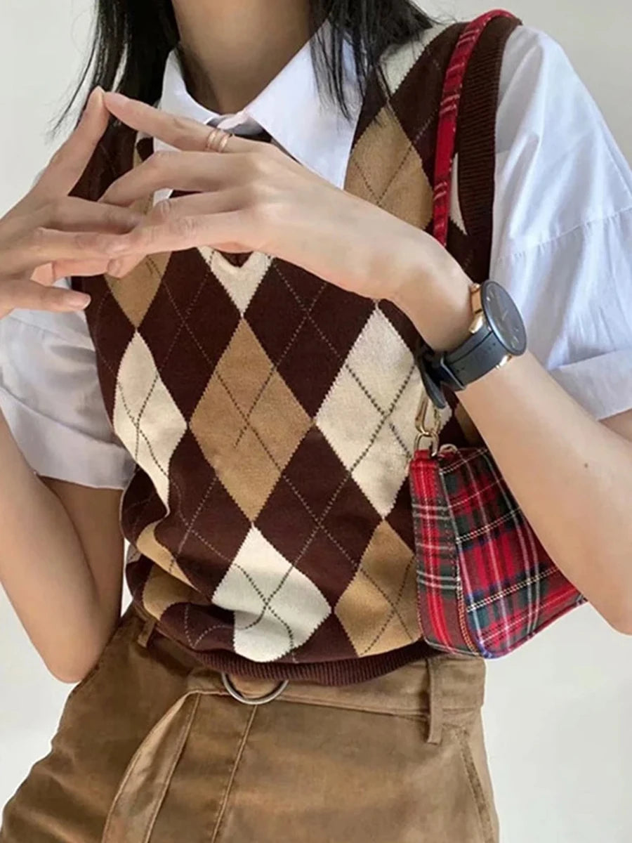 Argyle V-neck Knitted Vests Women Autumn Cotton Soft Casual Sleeveless Pullover Tank Tops Vintage Streetwear Chic Slim Sweaters