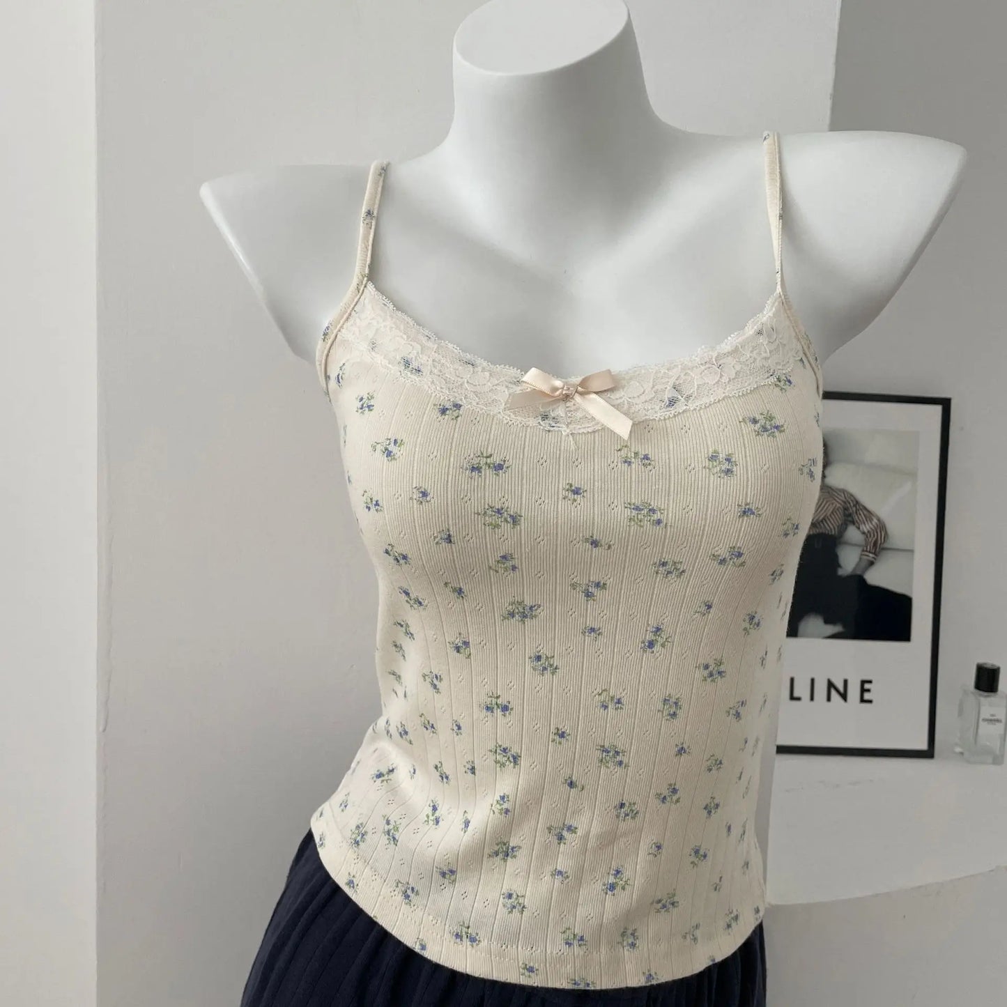 Bow Floral Eyelet Lace Trim Tank Tops Women Summer Simple Cotton Sleeveless Slim Camisole Girls Sweet Cute Preppy Style Vests