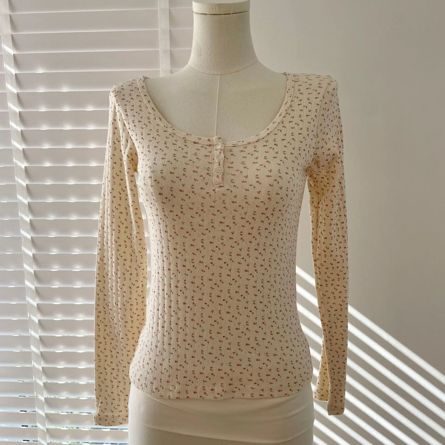 Floral Zelly T-shirts Women Spring Casual Simple Cotton Soft Button Long Sleeve Tees Sweet Cute Preppy Style Tshirt