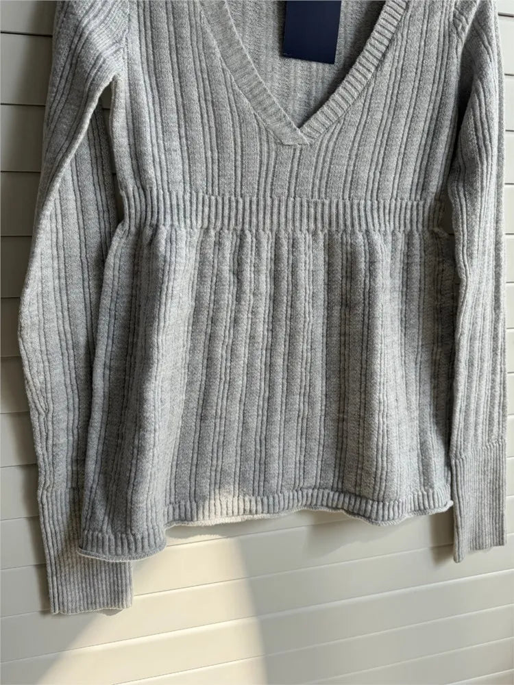 V-neck Knitted Tees Women Fashion Cotton Soft Gray Slim Long Sleeve T-shirt Sweet Cute Preppy Style T Shirt Y2K Sweater