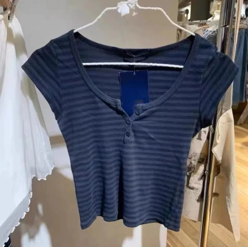 Sweet Little Pink Striped T-shirts Women New Cotton O-neck Casual Slim Buttons Short Sleeve Tees Cute Basic Girls Tshirt Y2K Top