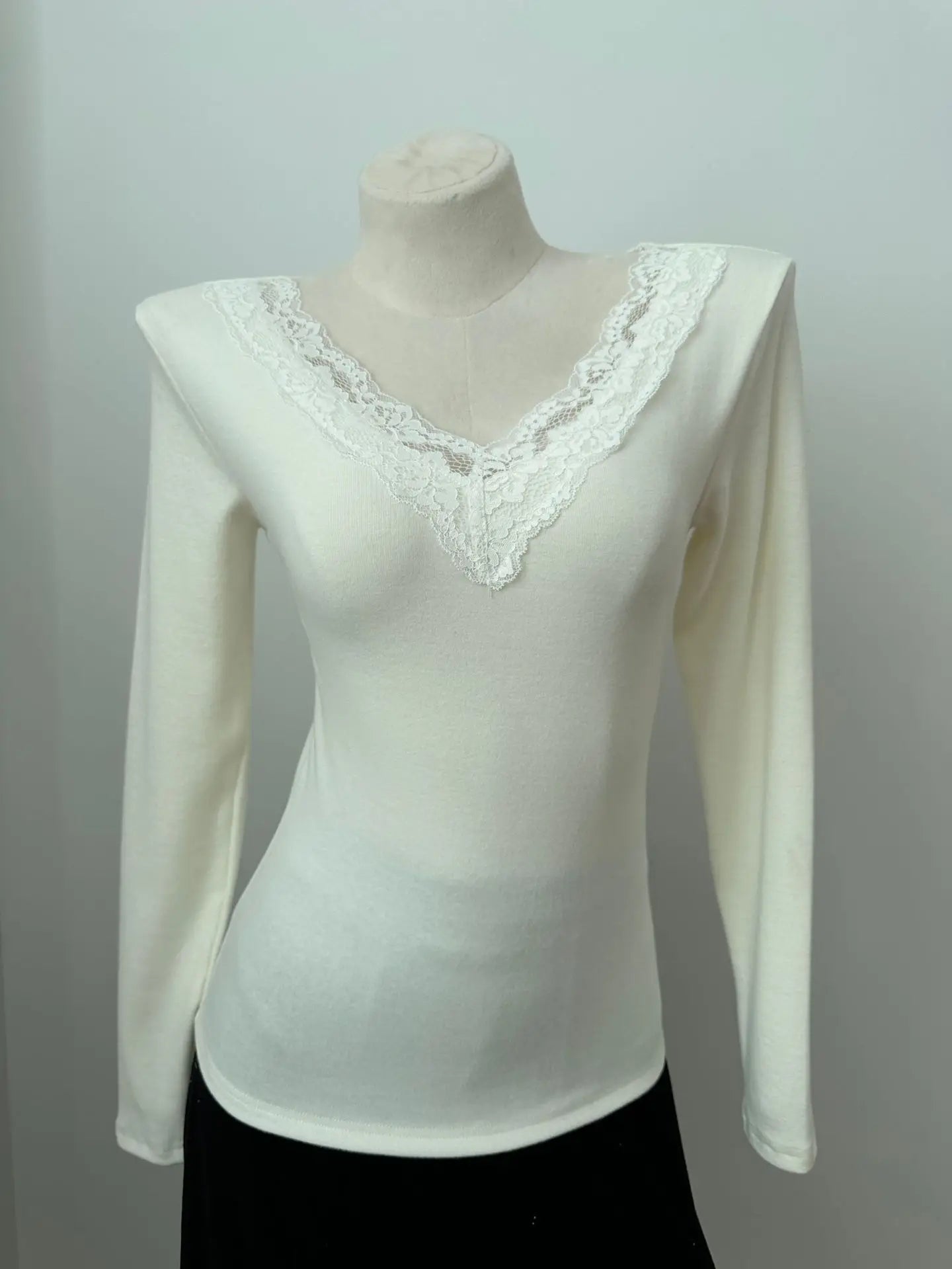 Solid Lace Trim Long Sleeve T-shirt Women Autumn Sexy V-neck Cotton Soft Slim Tees Casual Vintage Sweet Basic Tshirt Y2K Tops