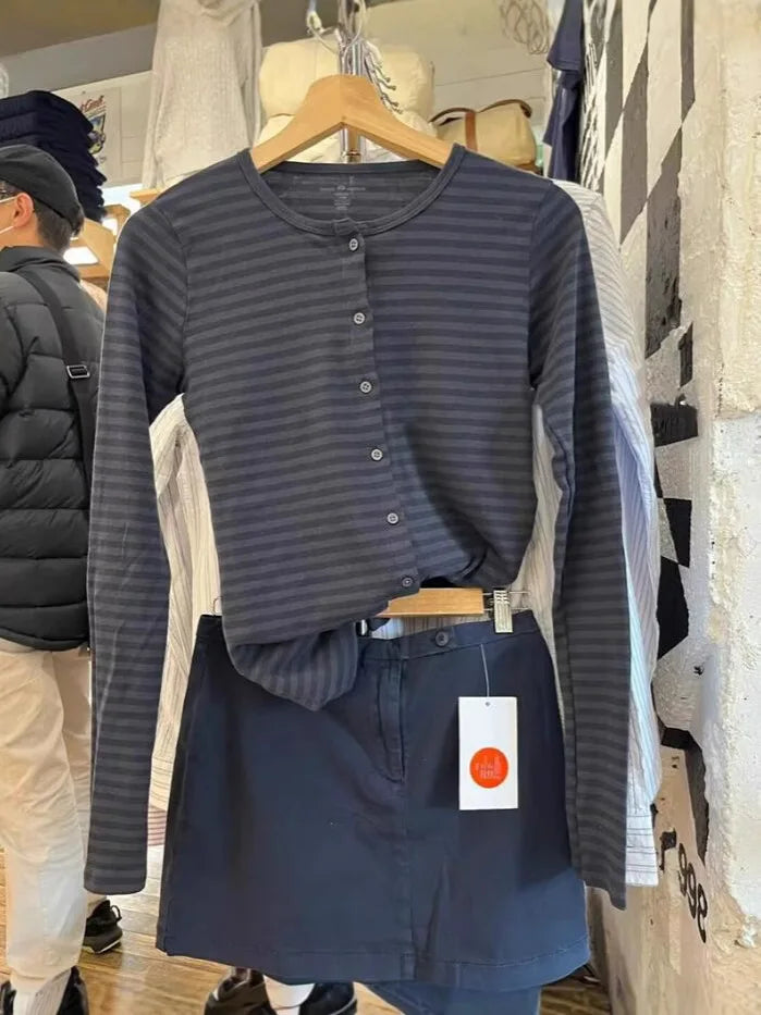 Gray Striped Eyelet Slim T-shirt Women Preppy Style O-neck Single Breasted Cotton Long Sleeve Tee Shirts Cute Vintage Sweet Tops