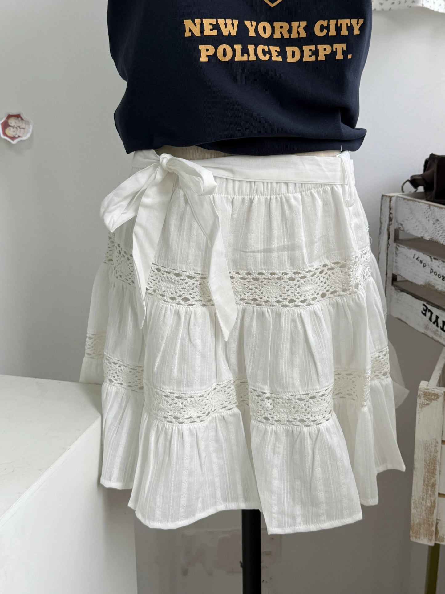 White Lace Embroidery A-line Skirts Women Cotton High Waist Elastic Ruffles Hem Sweet Mini Skirts Sweet Vintage Cute Chic Falda