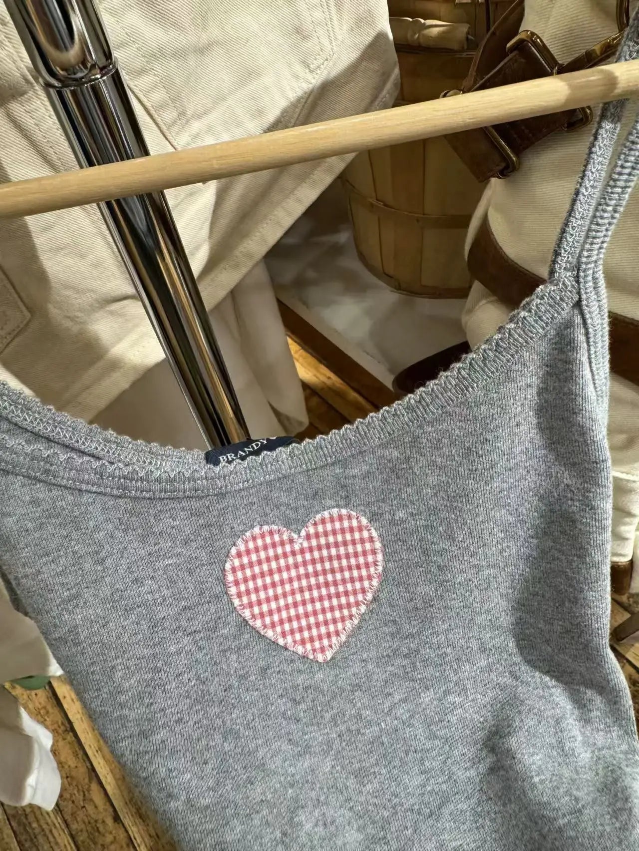 Heart Embroidery Tank Top for Women Summer Gray Cotton Lace Trim Sleeveless Camisole Cute Sweet Preppy Style Tops Y2K Tshirt