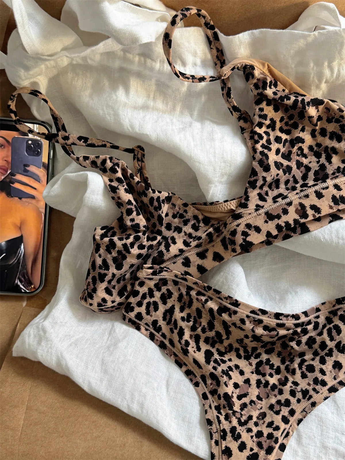 Adjustable-strap Seamless Bras+Low Waist Panties Deep V-neck Casual Tiger Striped Bra Set Women High Elasticity Lingerie Sets