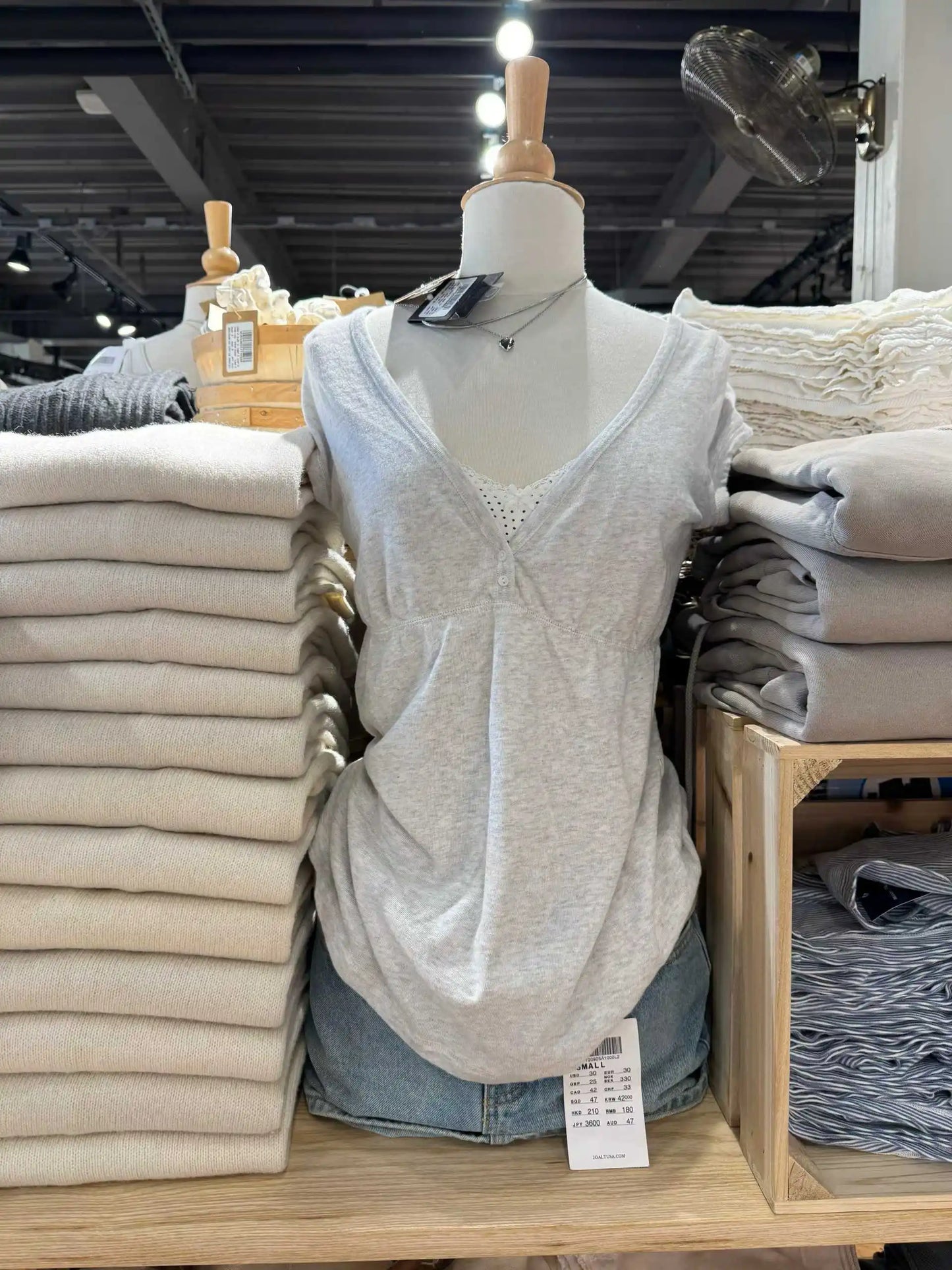White V-neck Buttons T-shirts Women Simple All-match Casual Cotton Slim Short Sleeve Tee Sweet Cute Preppy Style Tshirt Y2K Tops